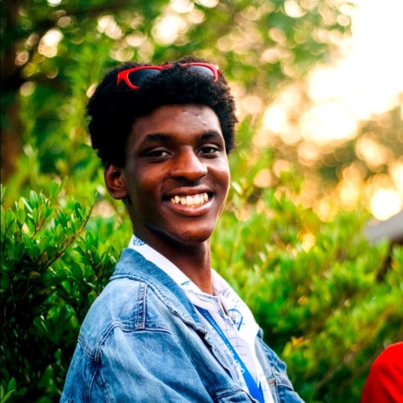 Meet your Posher, Kalab - Picture 1 of 1